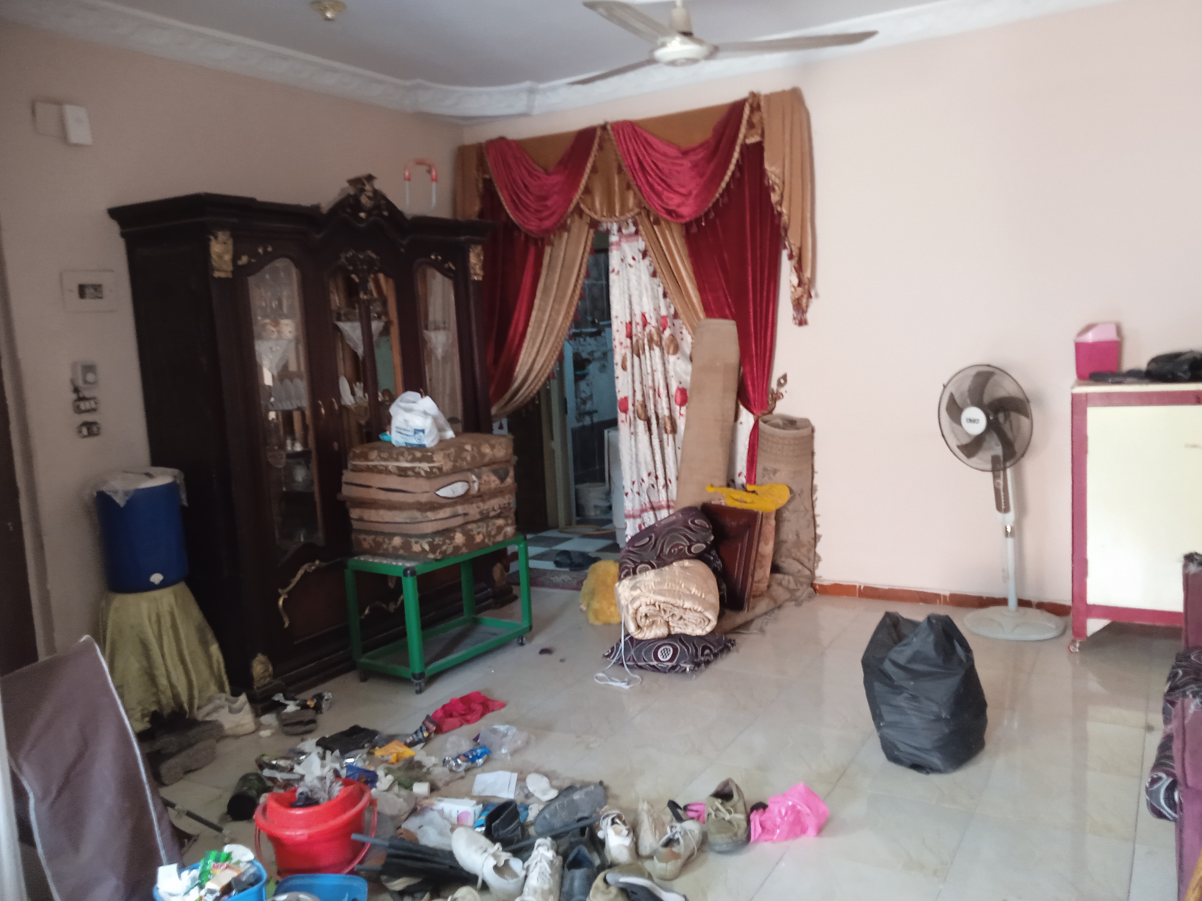 Modern Living room Before