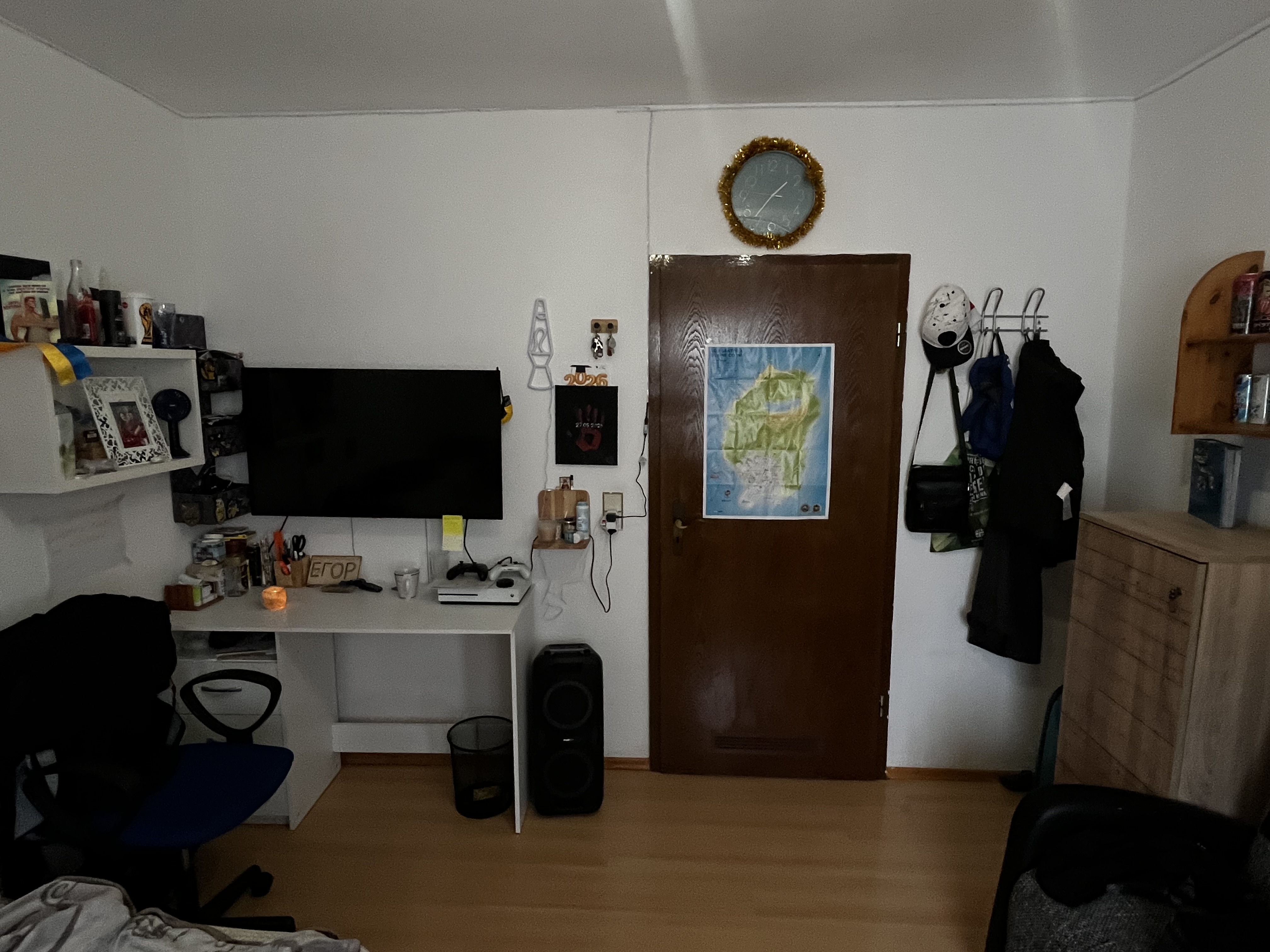 Minimalist Living room Before