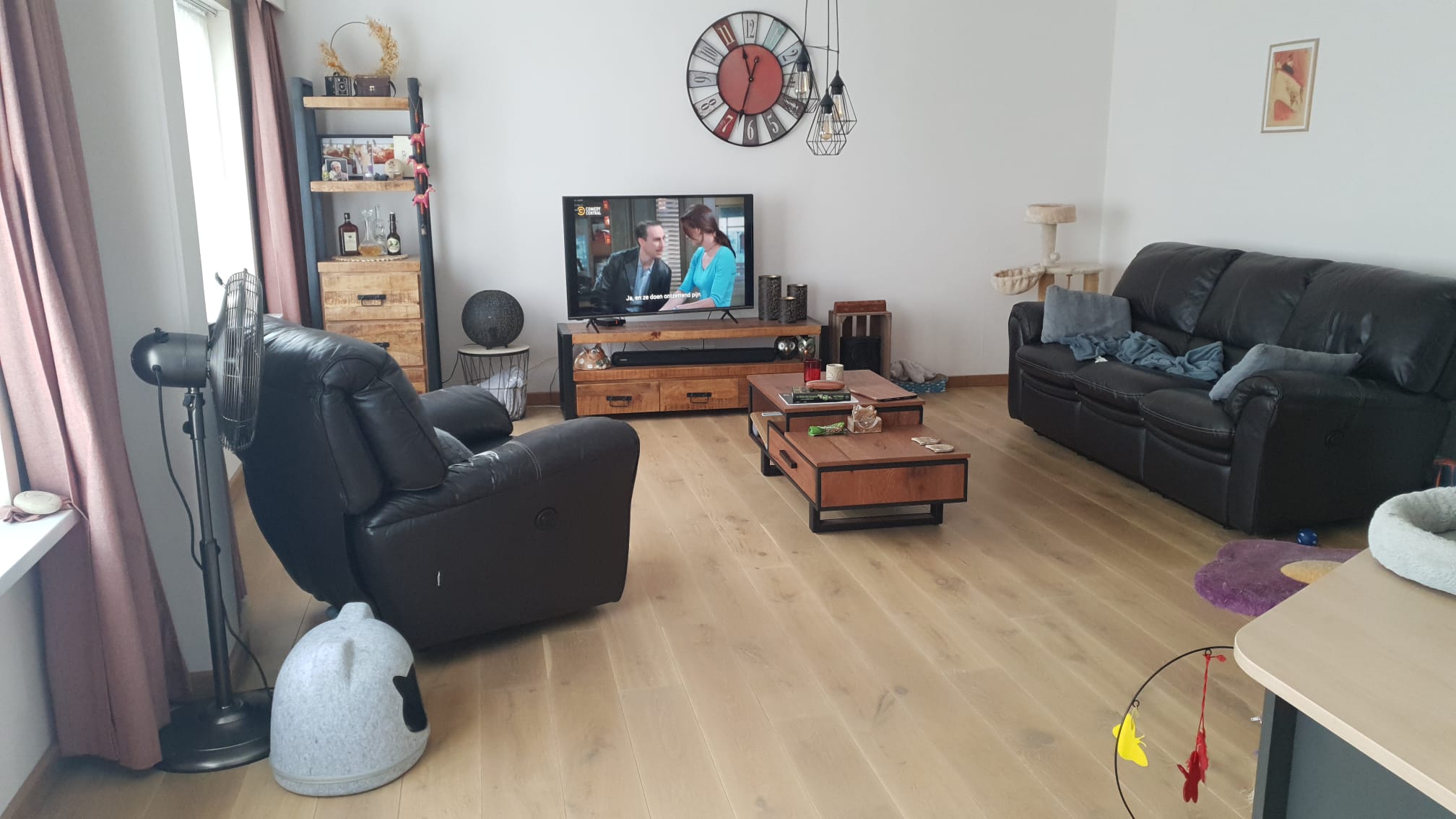 Modern Living room Before