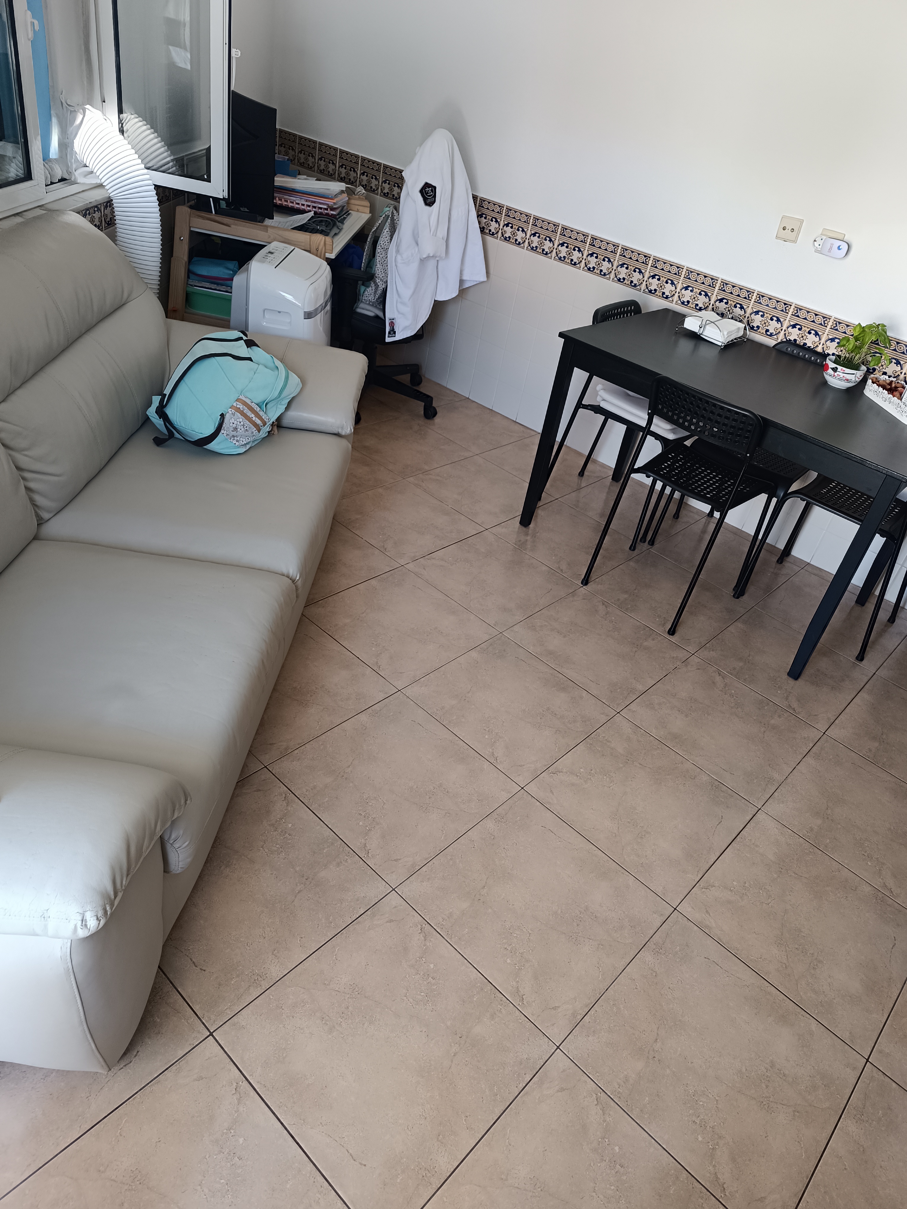 Modern Living room Before