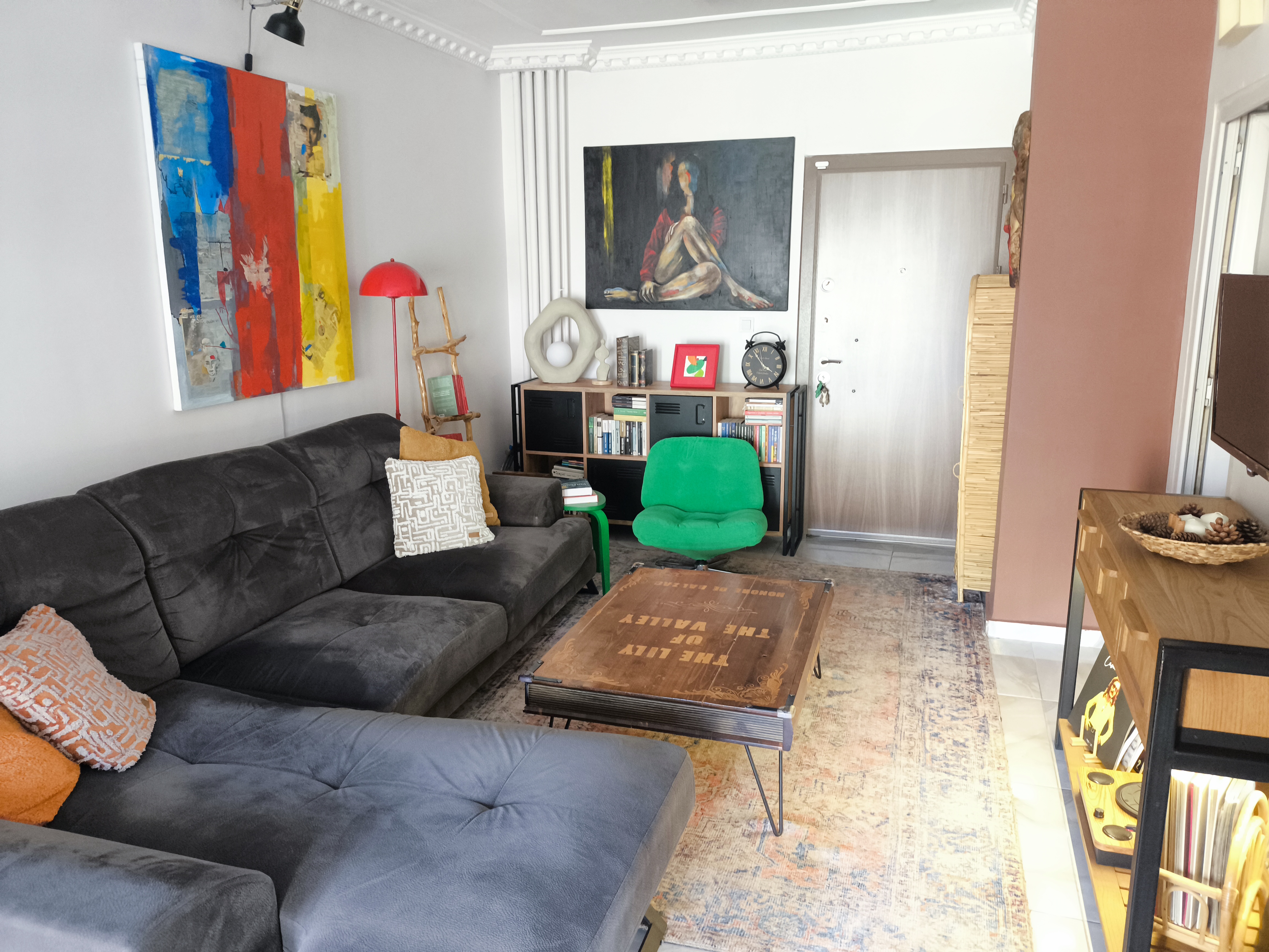 Modern Living room Before