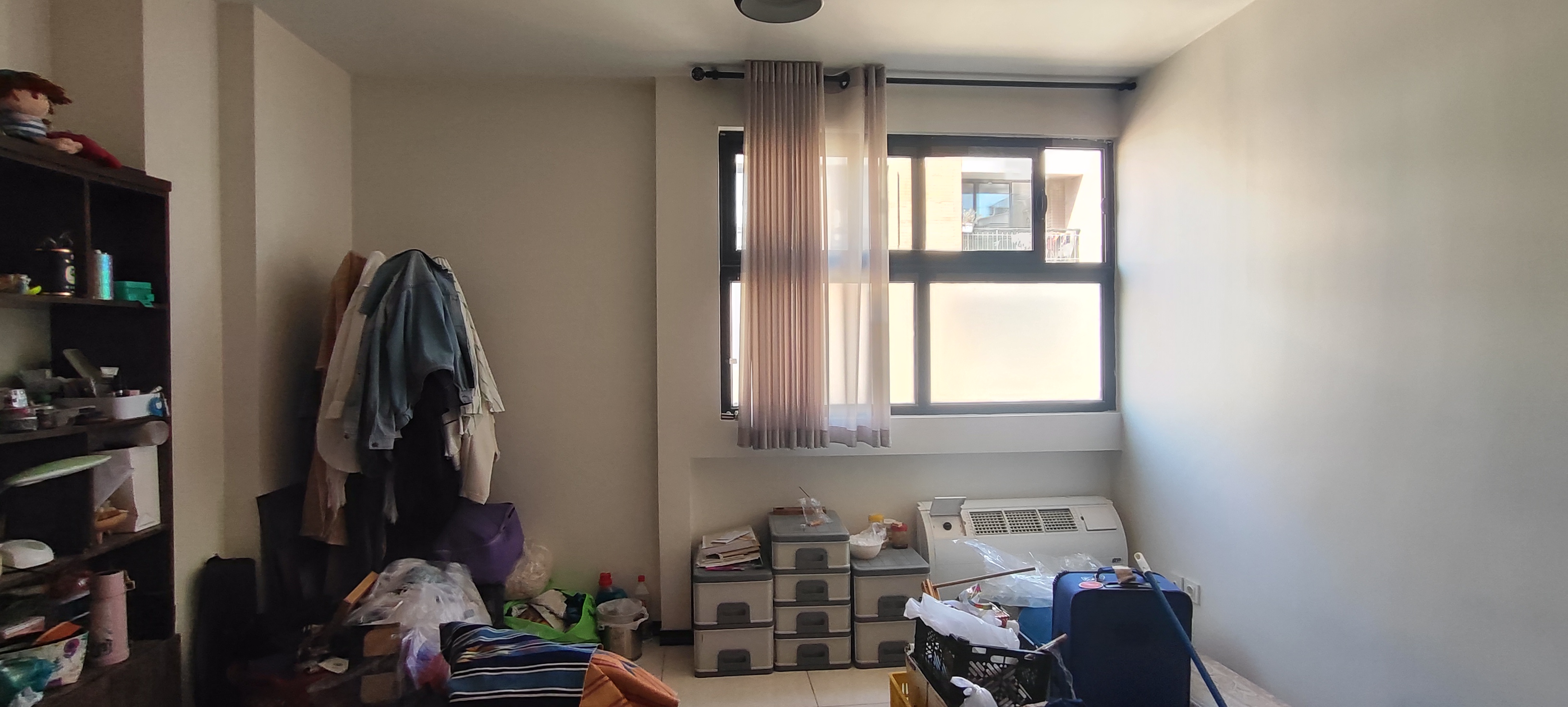 Modern Living room Before