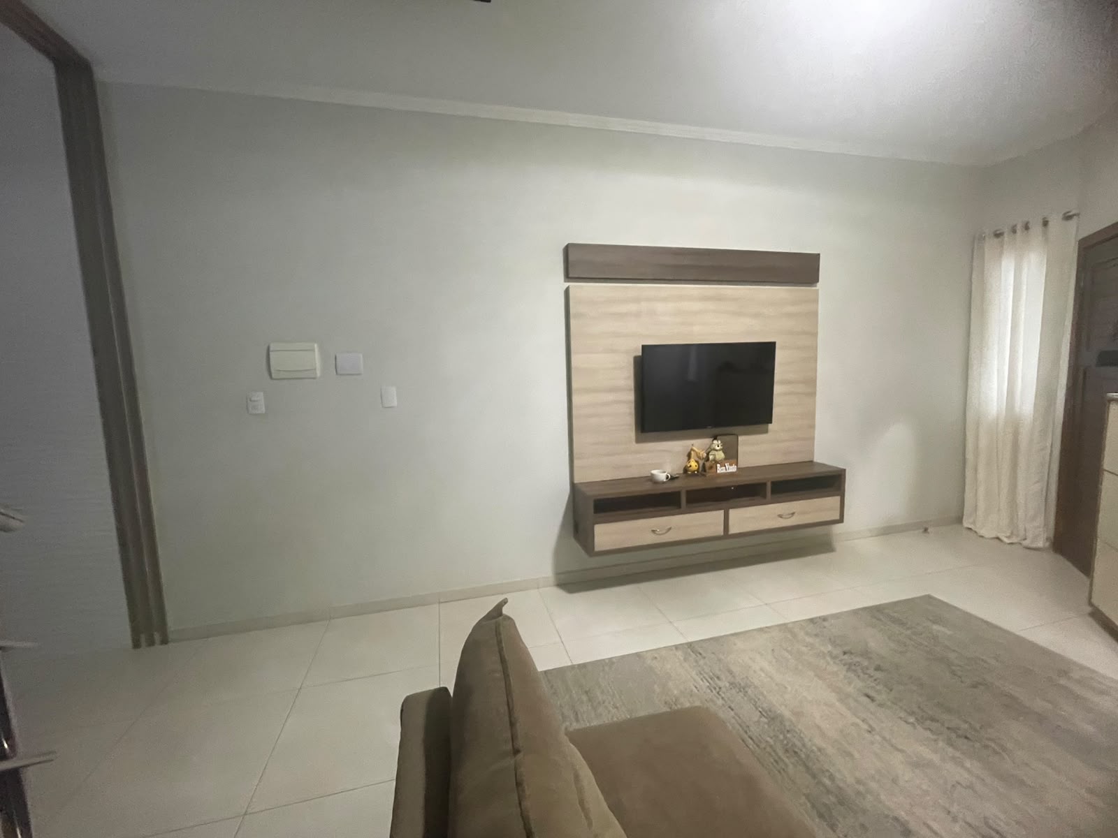 Modern Living room Before