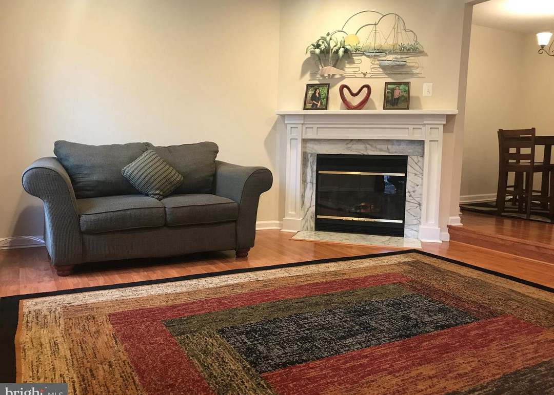 Modern Living room Before