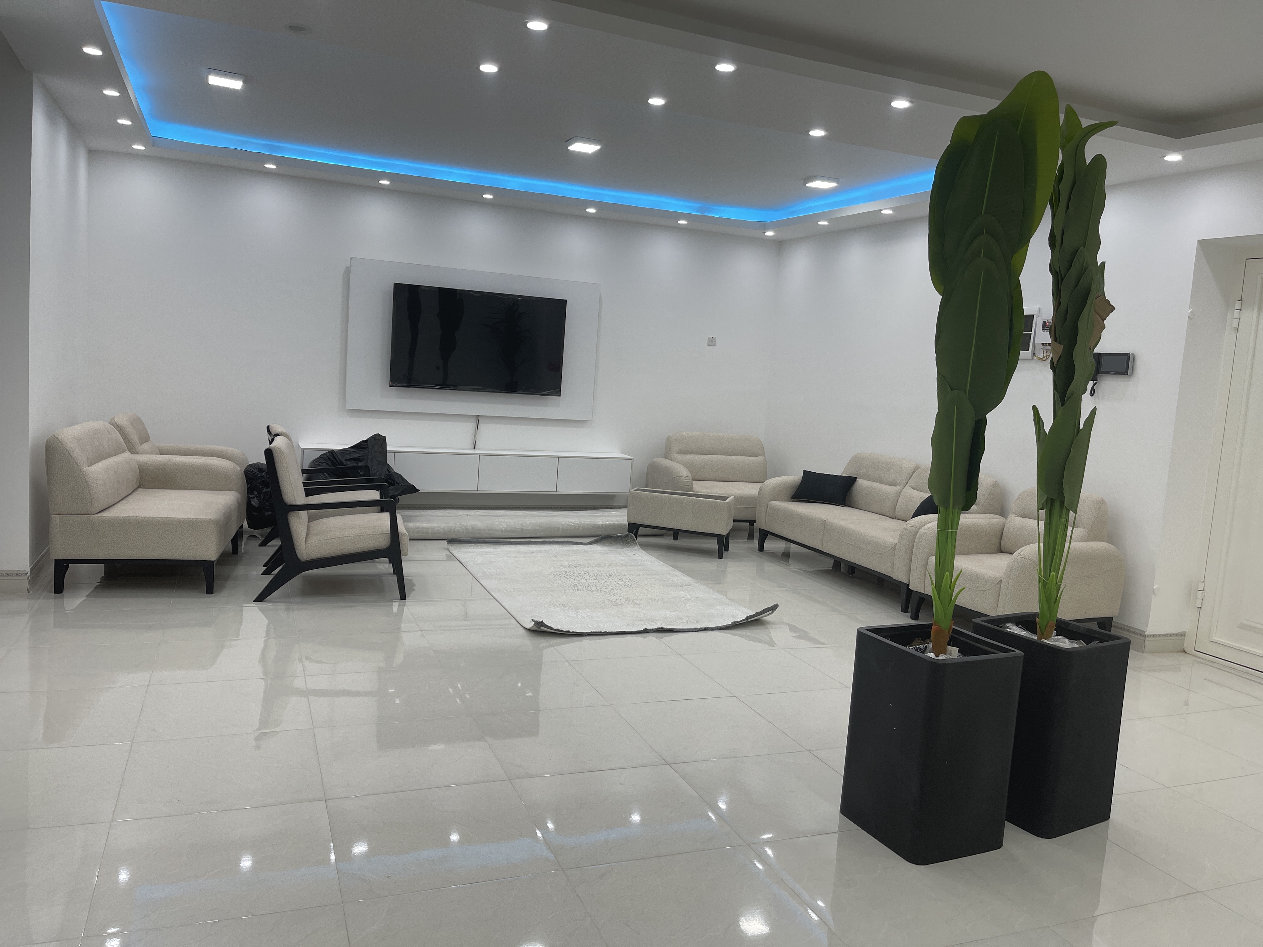 Modern Living room Before